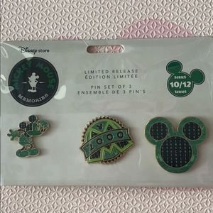 Limited Release Mickey Memories - October Pins